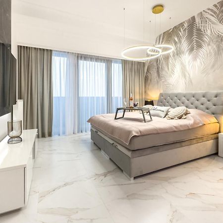 Hanza Tower Apartment No. 524 - Swimming Pool, Jacuzzi, Balcony Szczecin Exterior photo